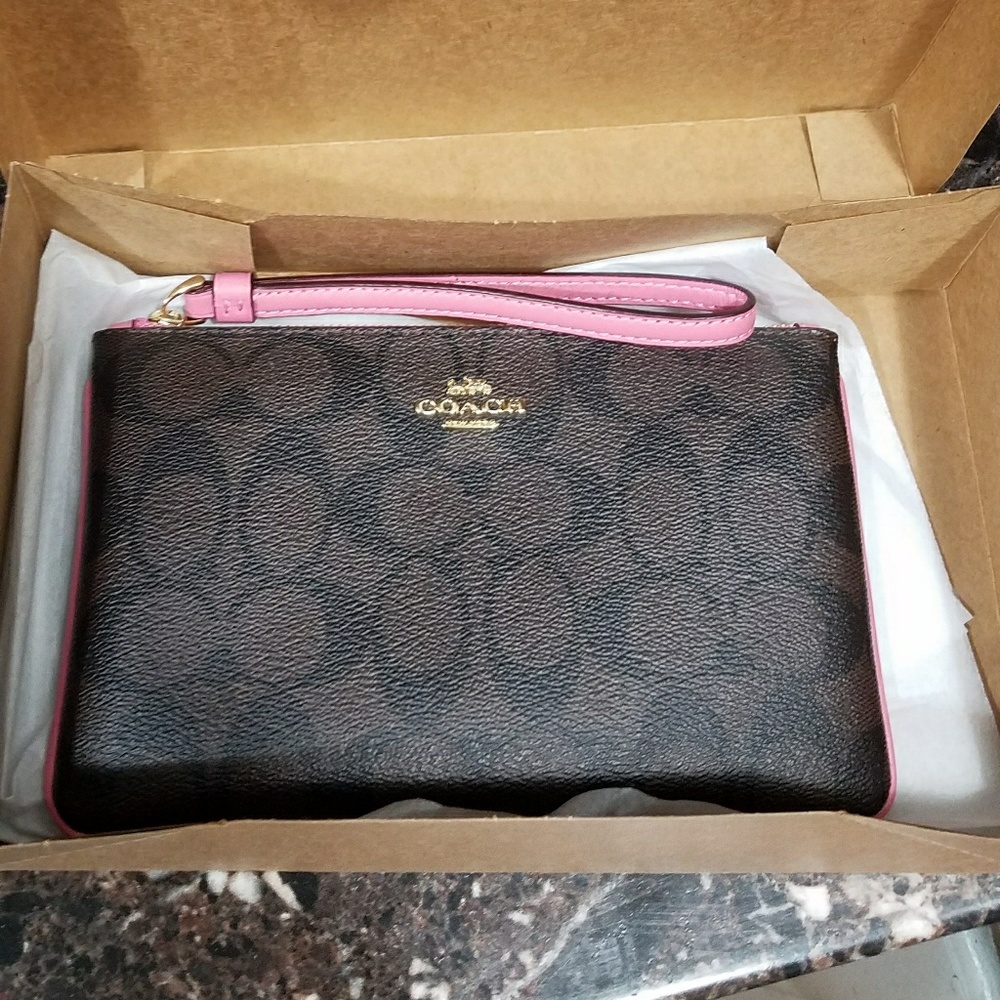 COACH WRISTLET  brand new!